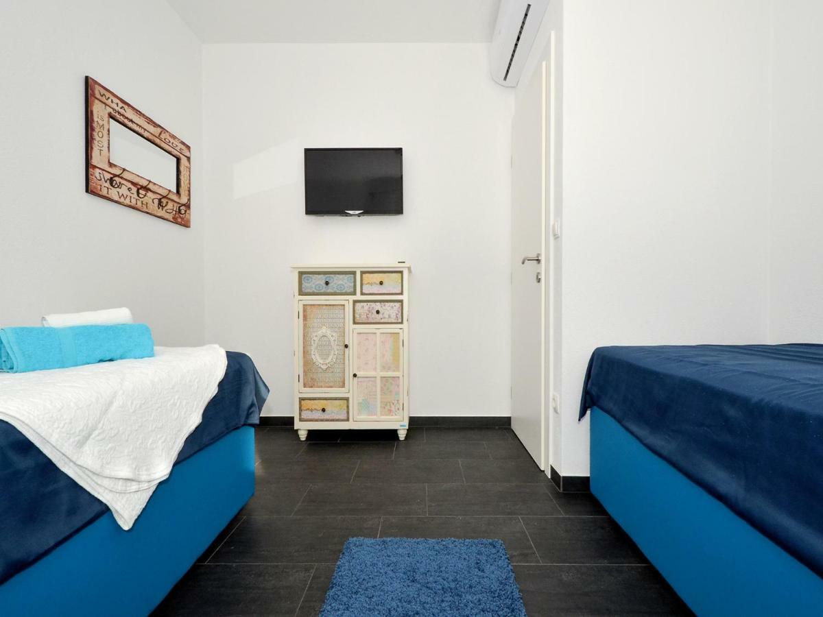 Deluxe Apartman Porto Trogir Bagian luar foto