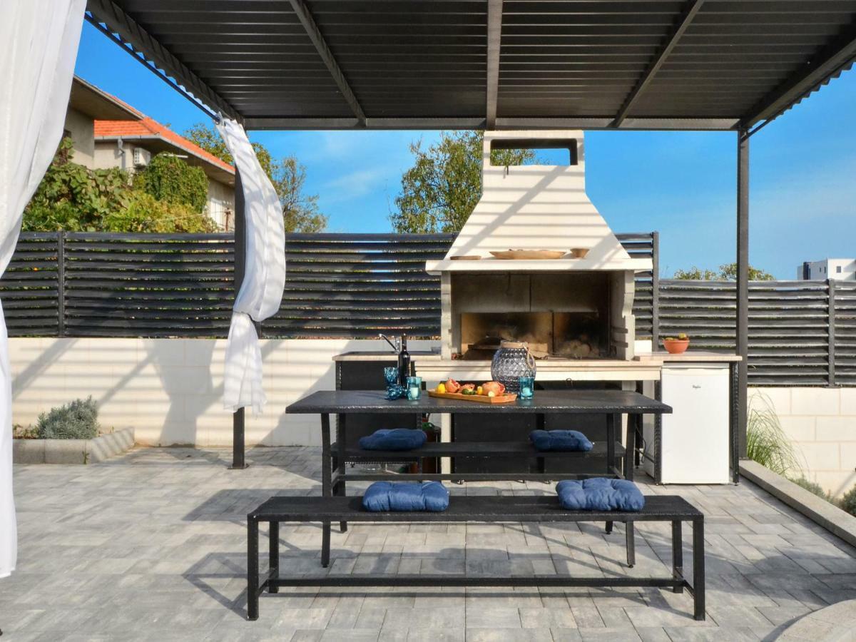 Deluxe Apartman Porto Trogir Bagian luar foto