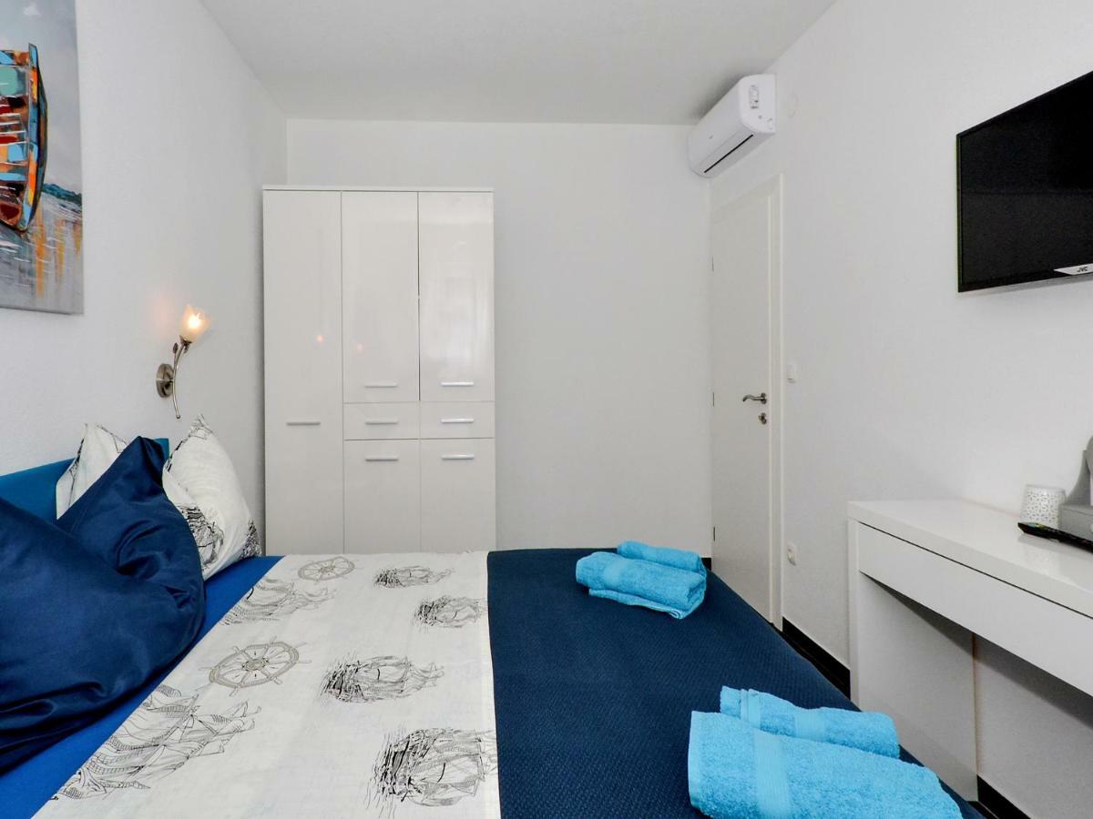 Deluxe Apartman Porto Trogir Bagian luar foto